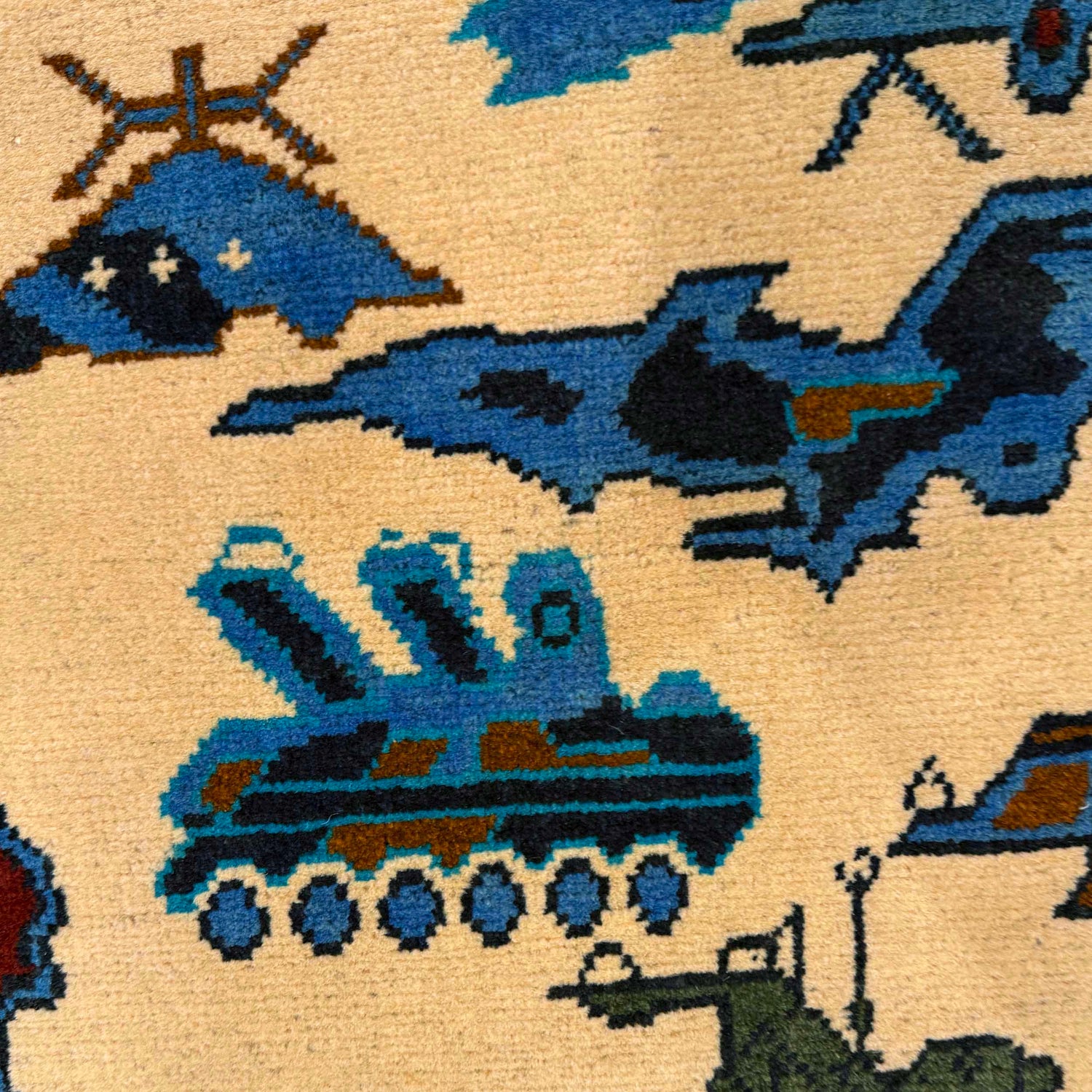 Hand Knotted War Rug 2' 9" x 4' 4" (ft) - No. G36550