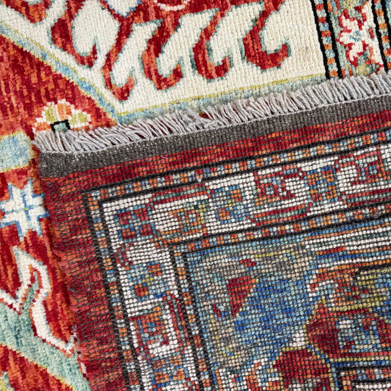 Hand Made Persian Design Heriz Carpet 6' 9" x 9' 7" (ft) - No. G37287
