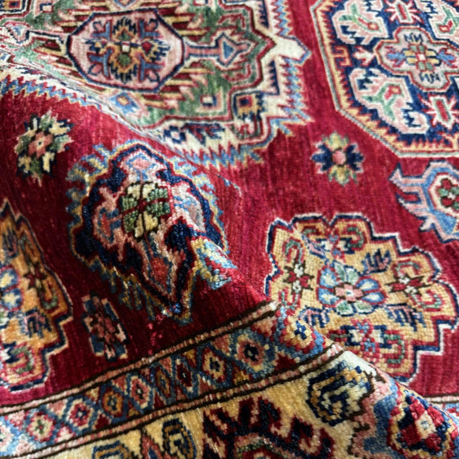 Luxury Kazak Qaleen 4' 0" x 5' 10" (ft) - No. G39610