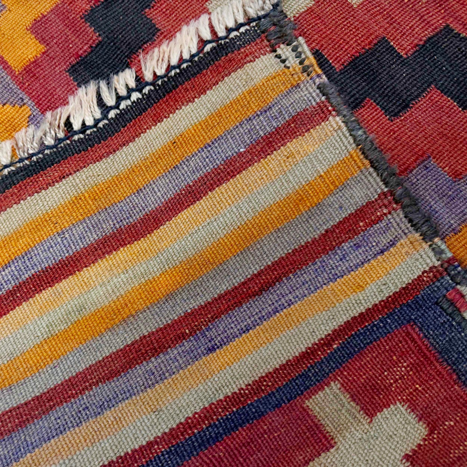 Handmade Vintage Kelim 5' 6" x 9' 8" (ft) - No. G39687