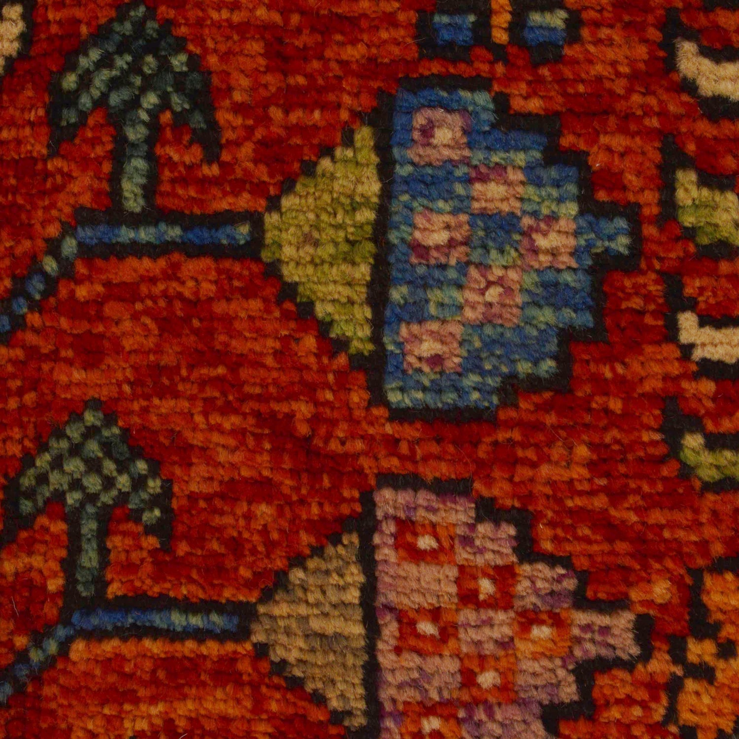 Persian Shirazi Design Rug 6' 5" x 9' 6" (ft) - No. P35678