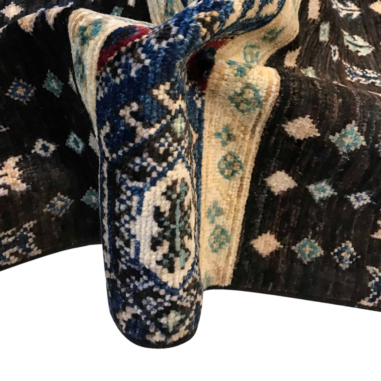 Hand-Knotted Gabbeh Carpet Pakistan 6' 7" x 9' 11" (ft) - No. P35827