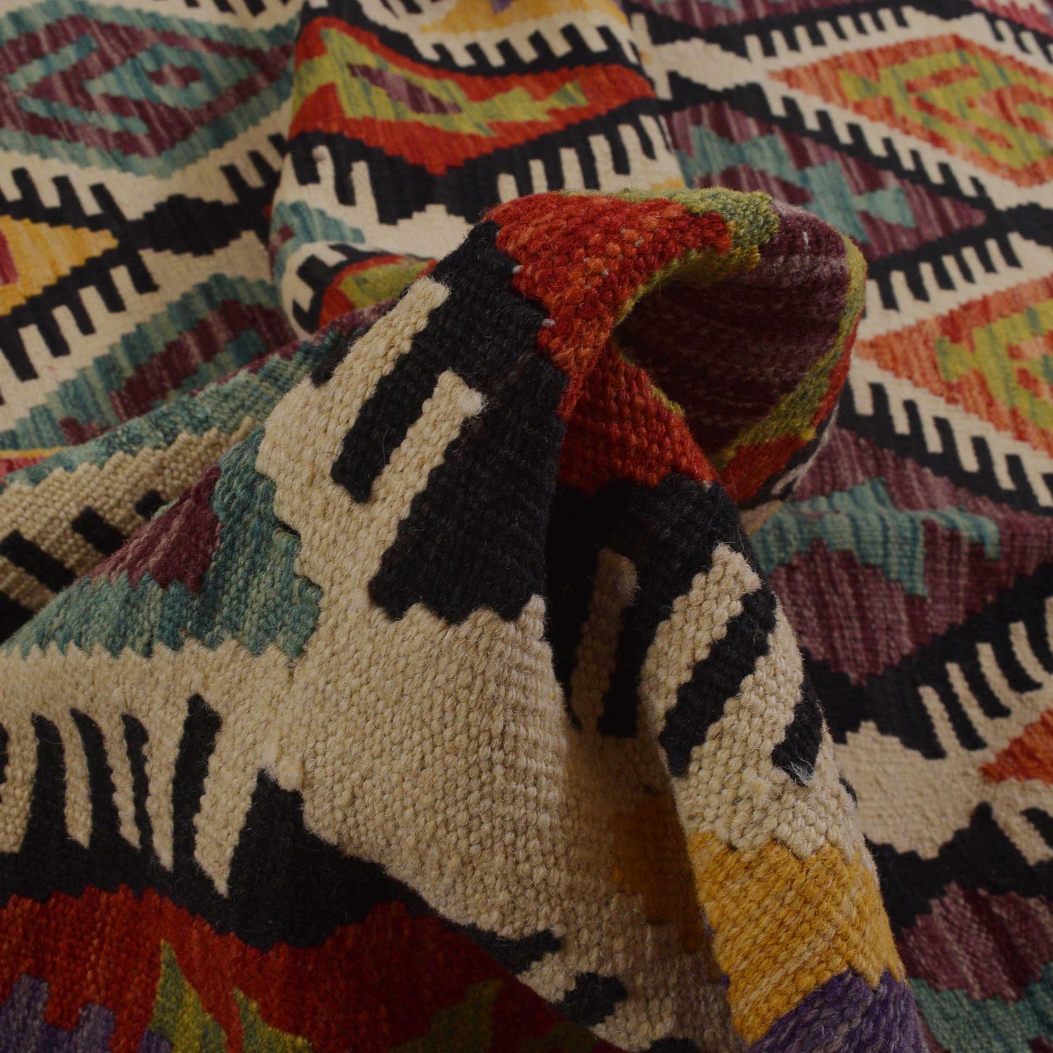 Handmade Vegetable Kilim 5' 2" x 6' 7" (ft) - No. P36142