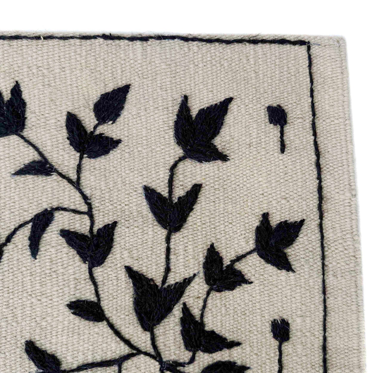 Pakistani Embroidery Kelim 3' 11" x 5' 10" (ft) - No. P36871