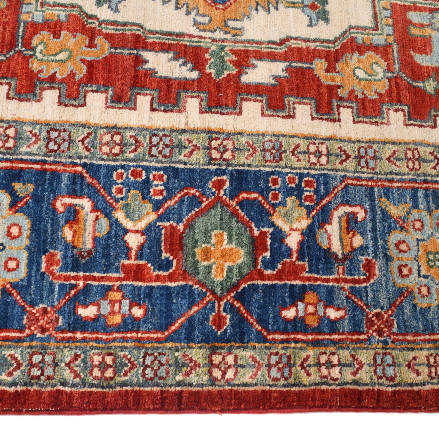 Hand Made Persian Design Heriz Carpet 5' 8" x 7' 9" (ft) - No. R21357