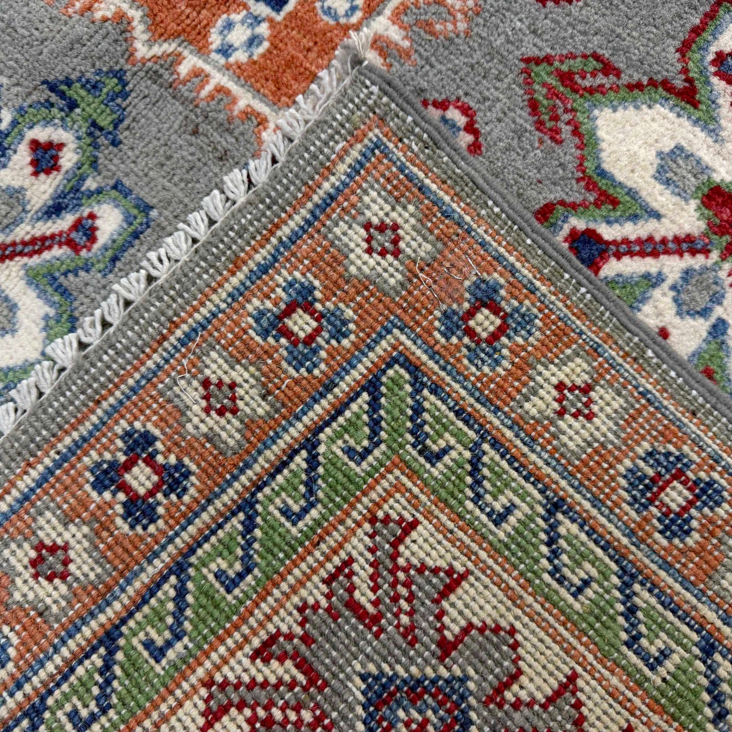 Oriental Kazak Rug 4' 11" x 6' 6" (ft) - No. R37365