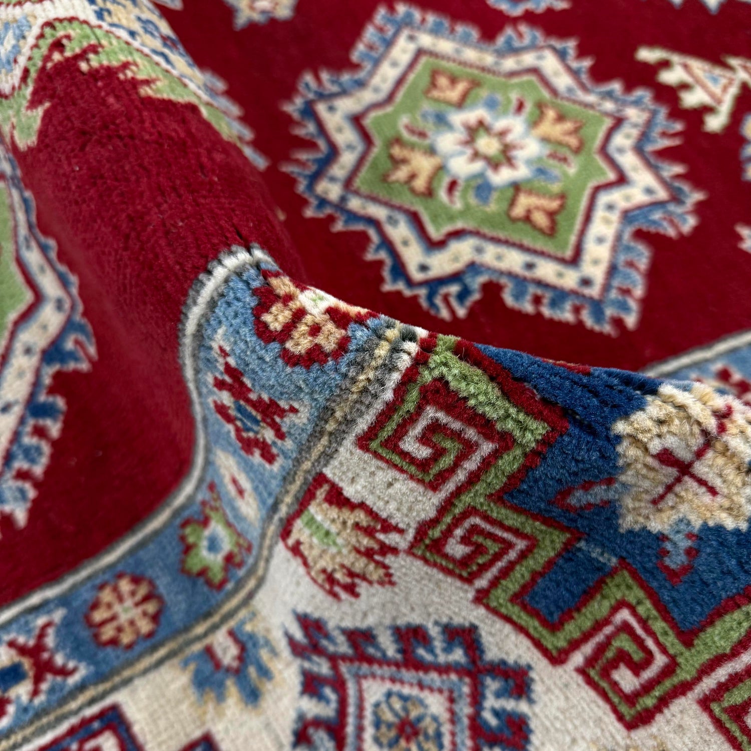 Red Color Kazak Rug 5' 7" x 7' 10" (ft) - No. R37373