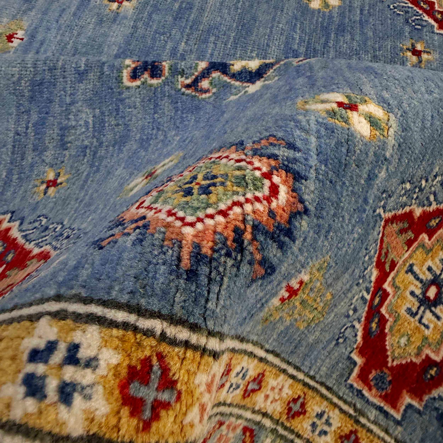 Oriental Kazak Rug 4' 10" x 6' 2" (ft) - No. R37388