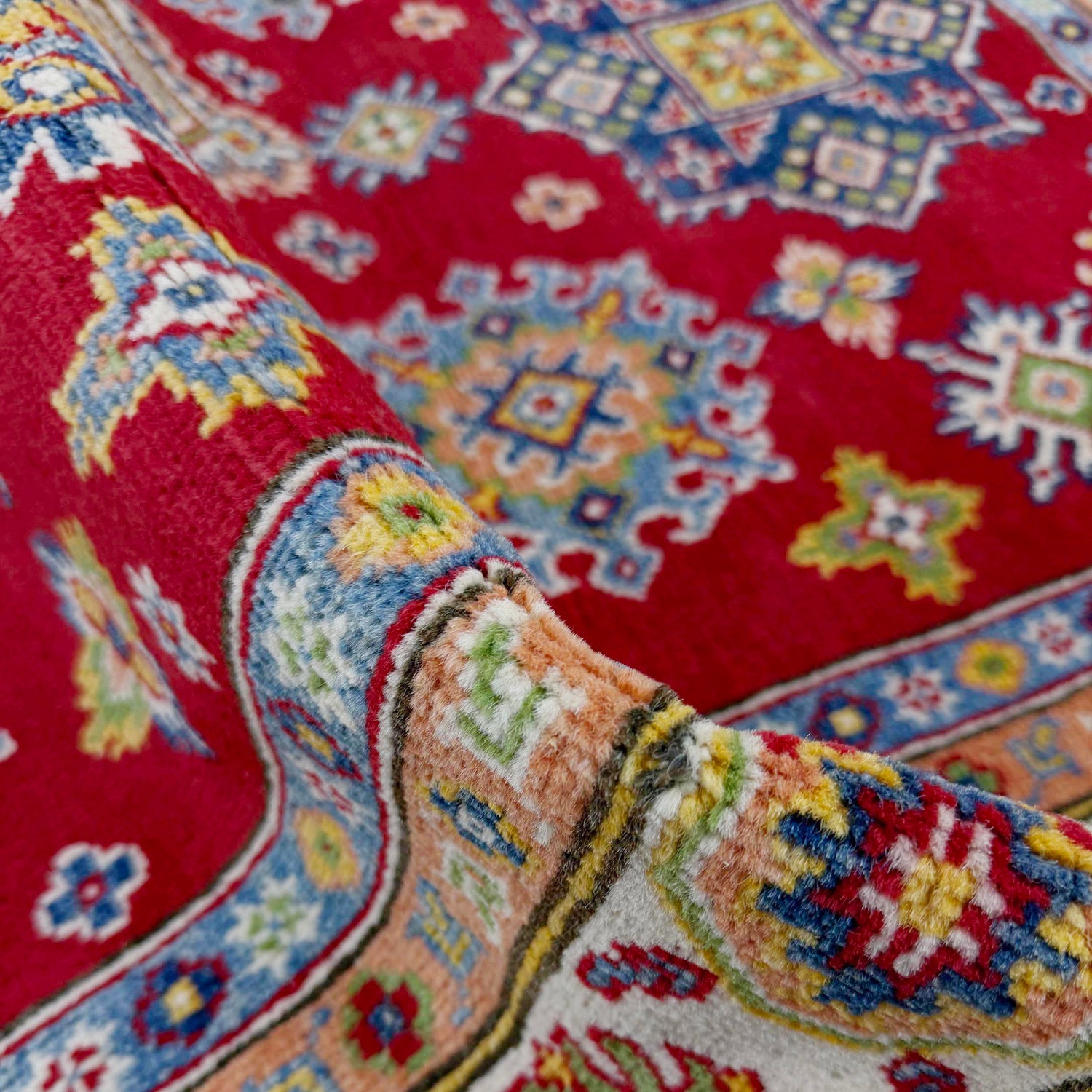 Hand Knotted Kazak Rug 4' 8" x 6' 7" (ft) - No. R37398