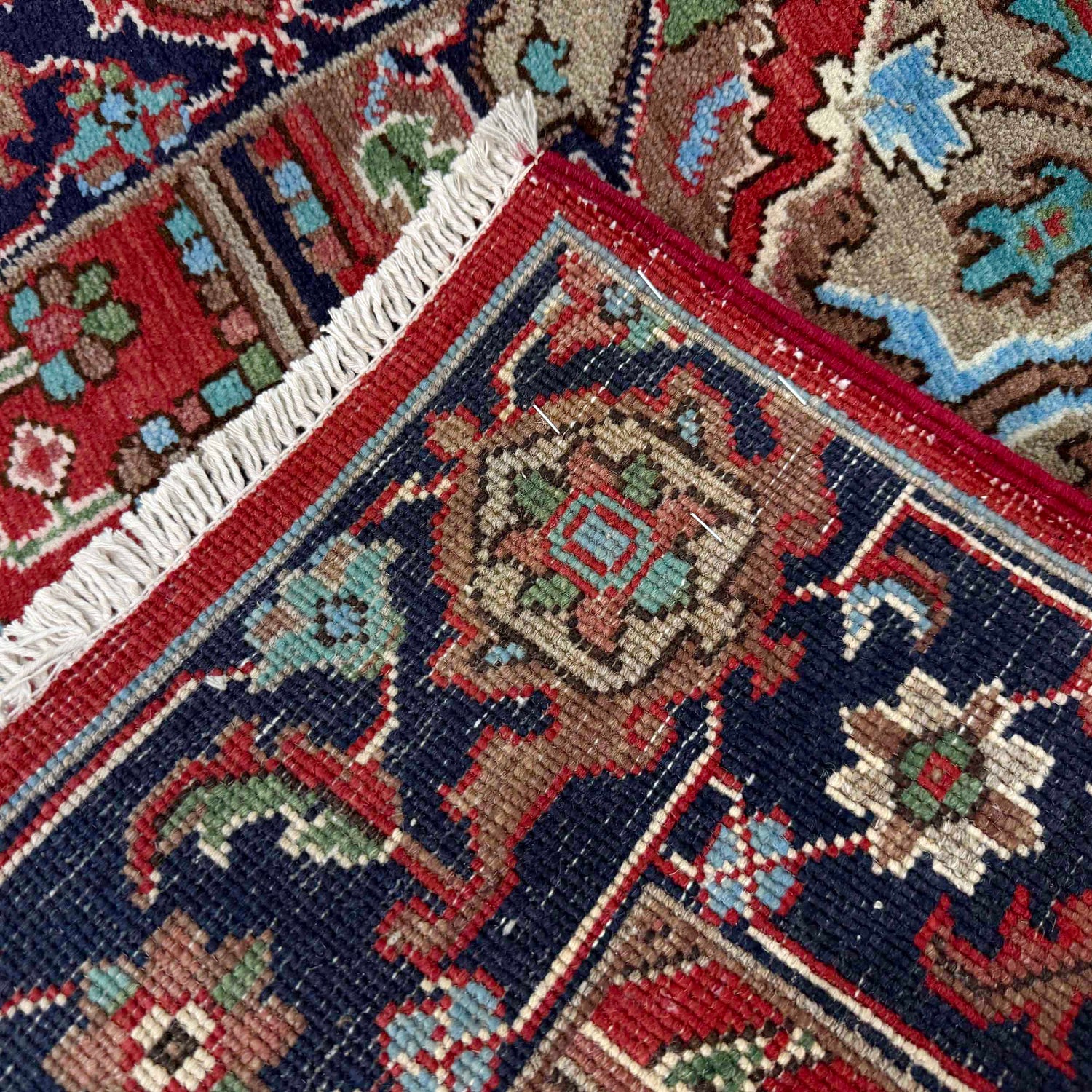 Handmade Persian Design Heriz Rug 2' 8" x 4' 2" (ft) - No. R37496