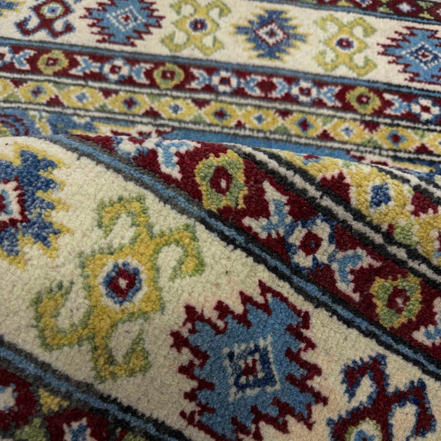 Oriental Kazak Rug 3' 3" x 4' 10" (ft)- No. R37502