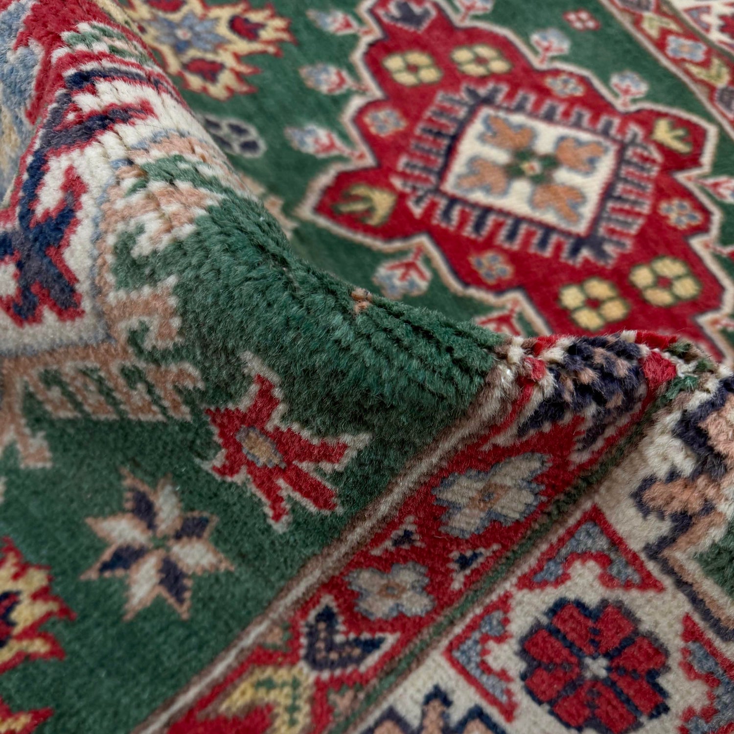 Hand Knotted Kazak Rug 3' 2" x 5' 1" (ft)- No. R37507