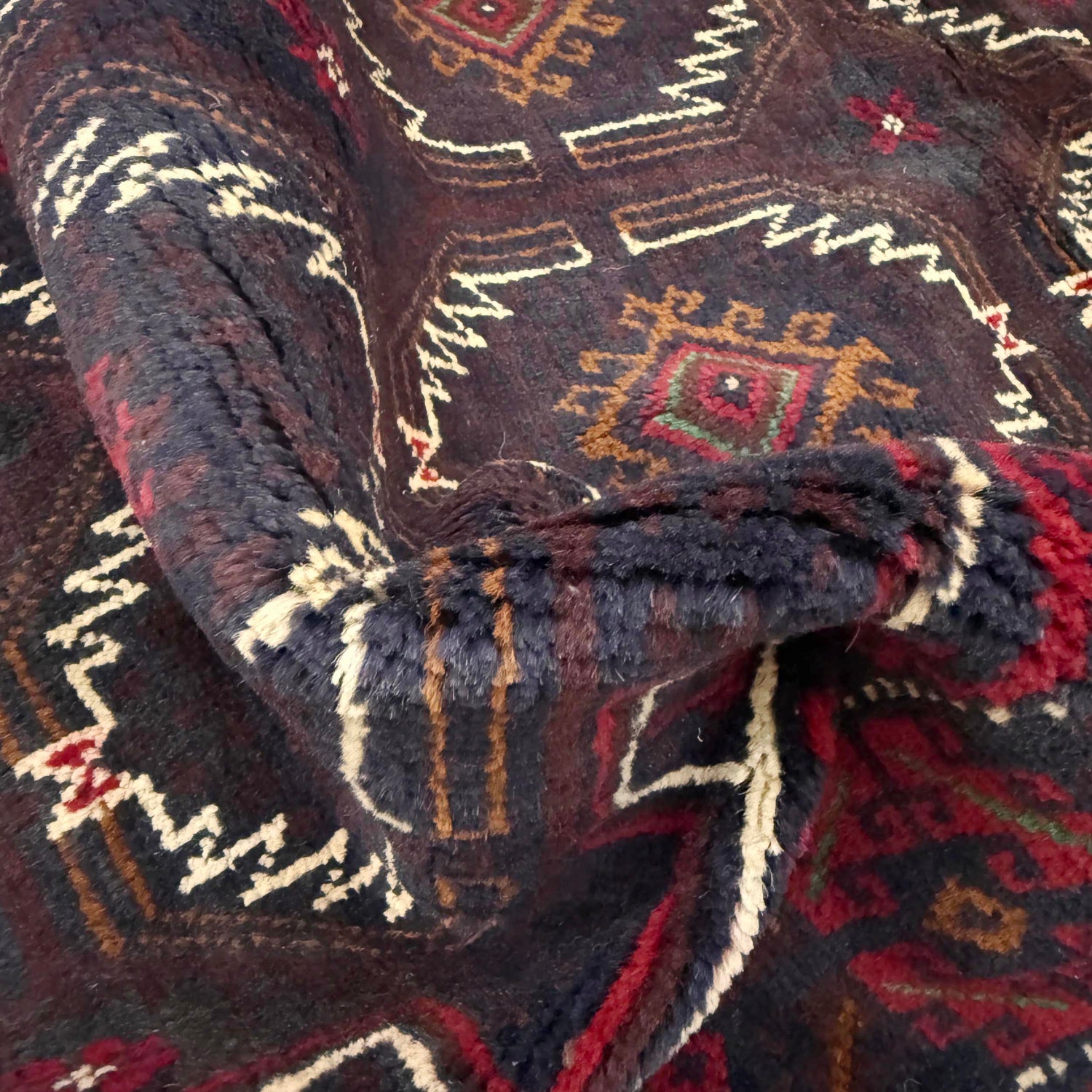 Hand Knotted Baluchi Rug 3' 10" x 6' 4" (ft) - No. R37605