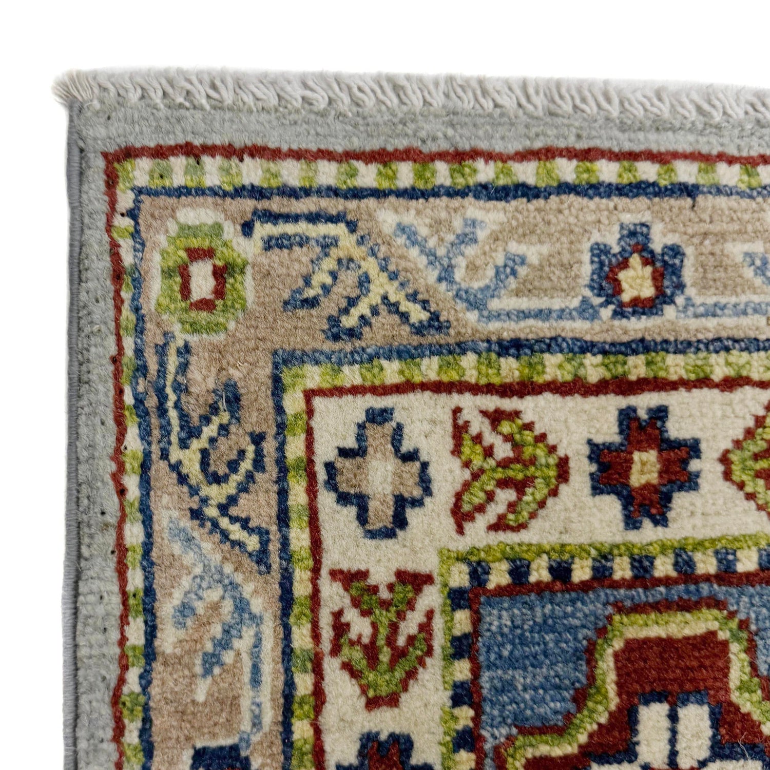 Oriental Kazak Rug 5' 5" x 7' 10" (ft) - No. R37657