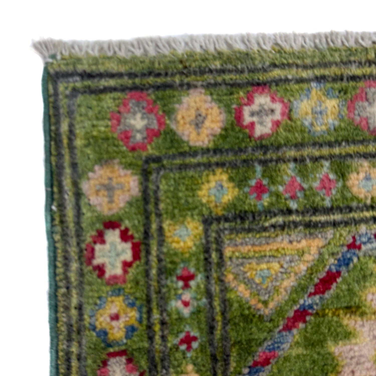 Traditional Style Waziri Carpet 3' 11" x 6' 3" (ft) - No. R37733