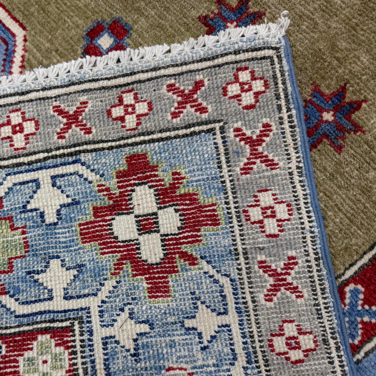 Oriental Kazak Rug 5' 2" x 6' 10" (ft) - No. R37742