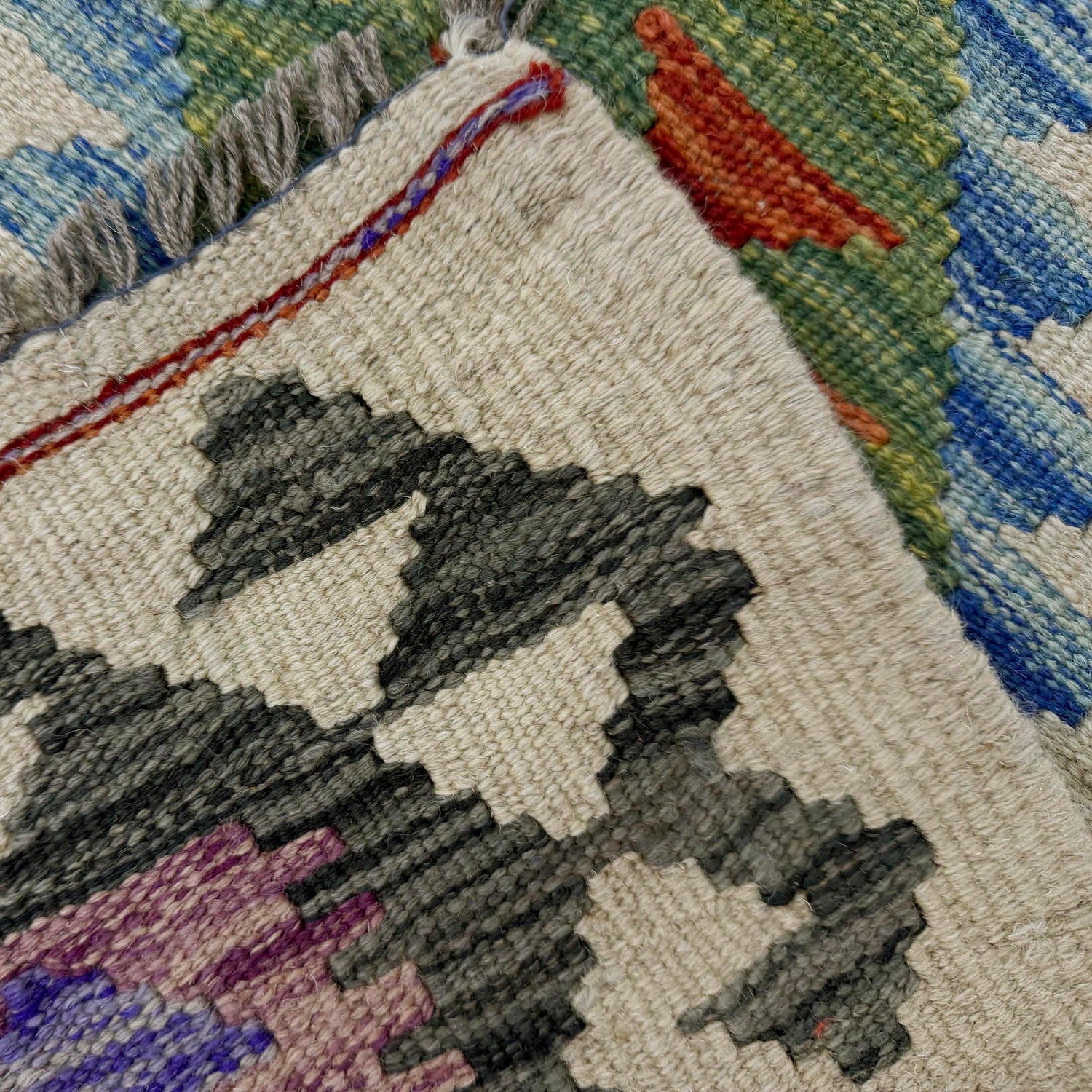 Handmade Vegetable Kilim 3' 5" x 5' 5" (ft) - No. R37882