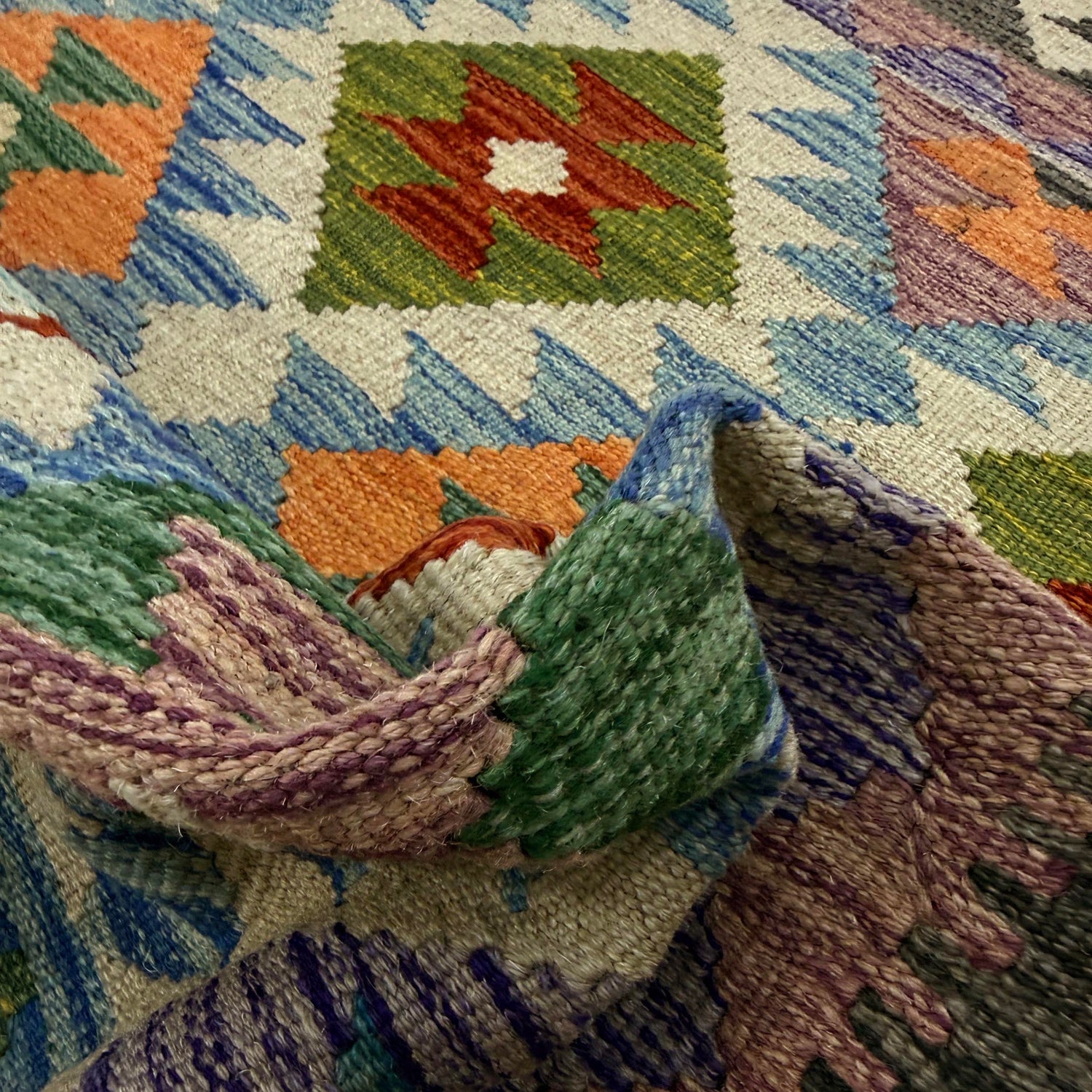 Handmade Vegetable Kilim 3' 5" x 5' 5" (ft) - No. R37882