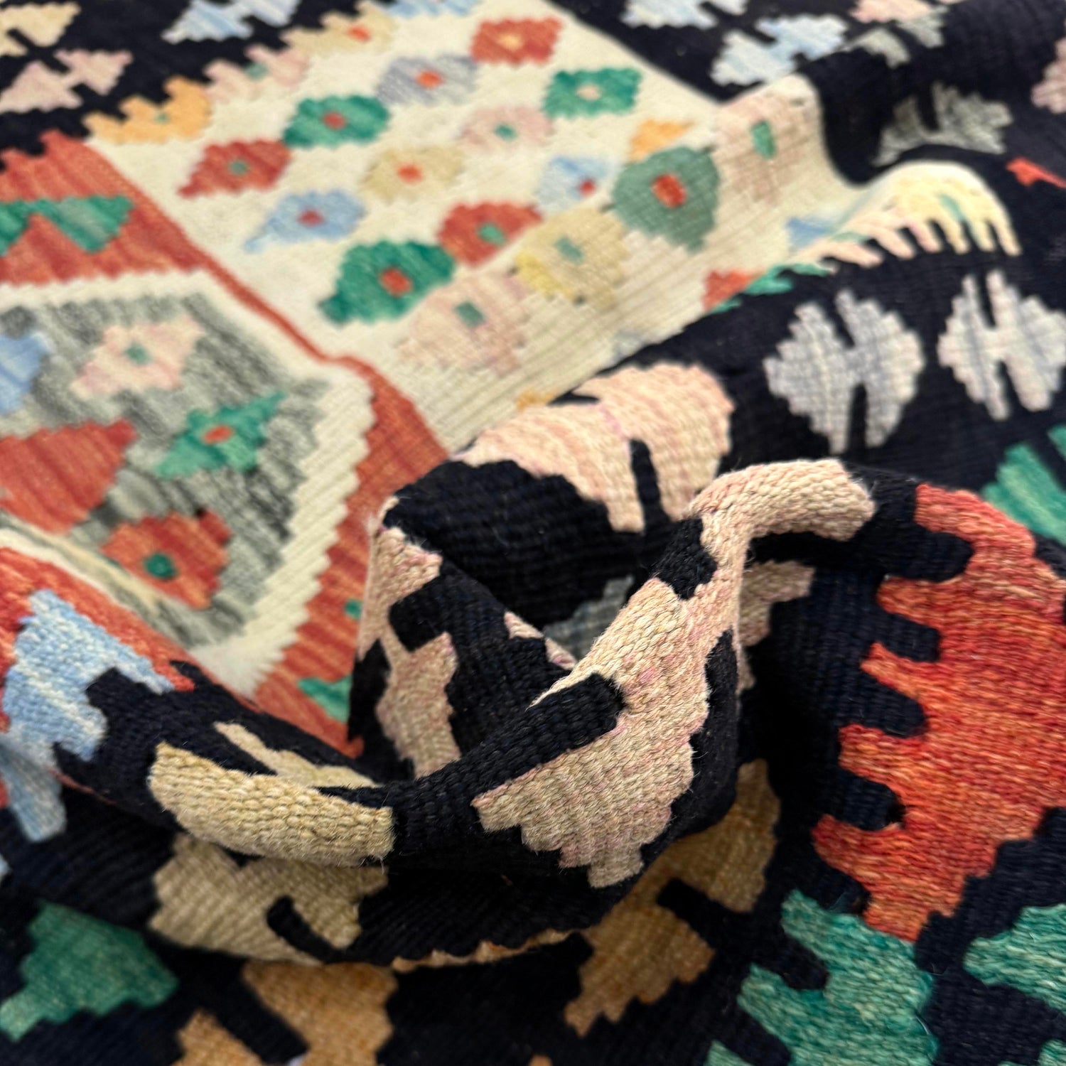 Handmade Vegetable Kilim 3' 6" x 4' 10" (ft) - No. R37907