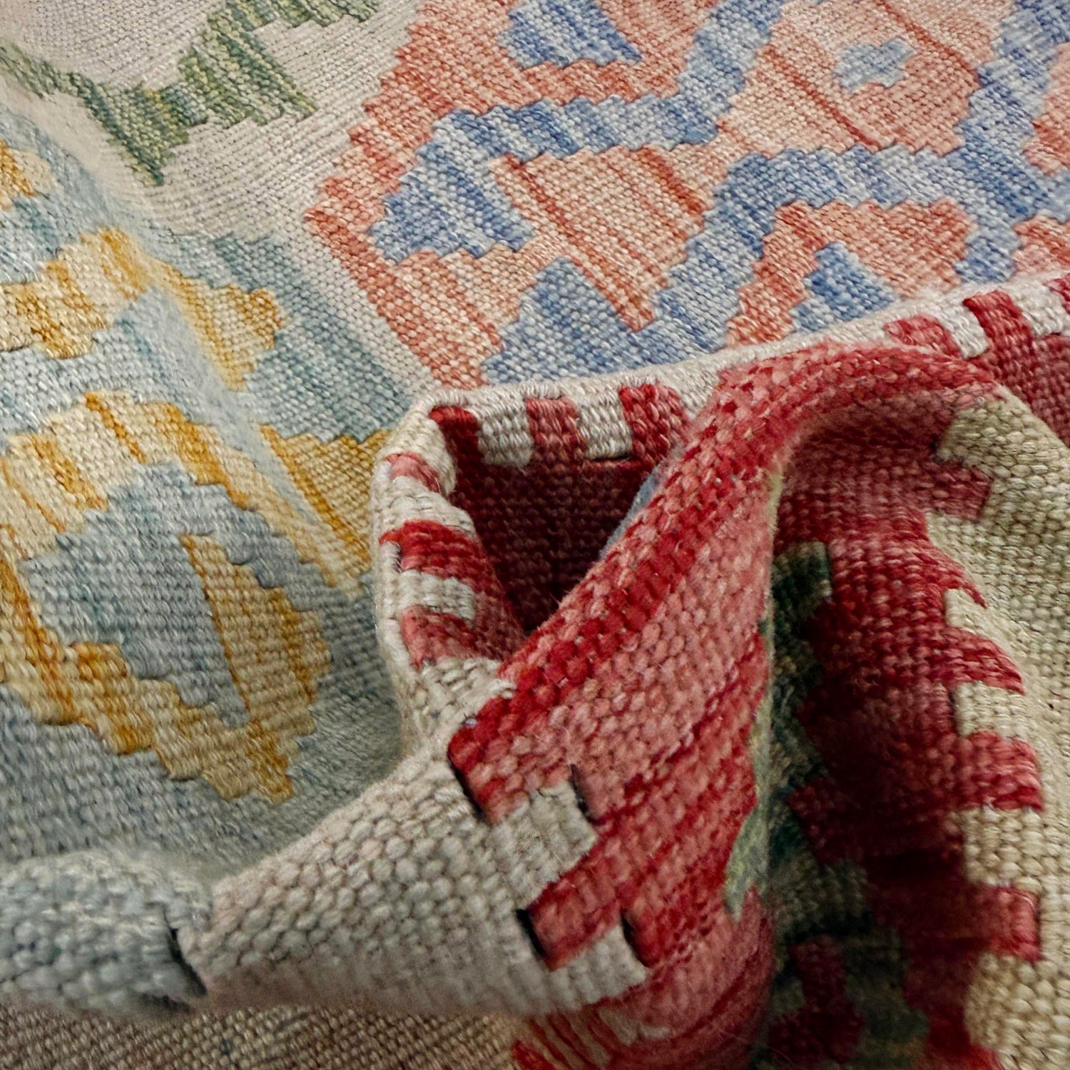 Handmade Vegetable Kilim 2' 9" x 4' 11" (ft) - No. R37960