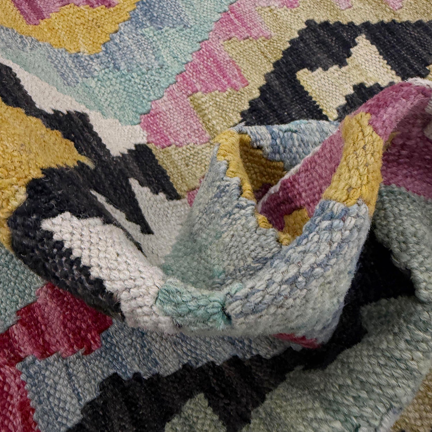 Handmade Vegetable Kilim 2' 5" x 3' 11" (ft) - No. R38019