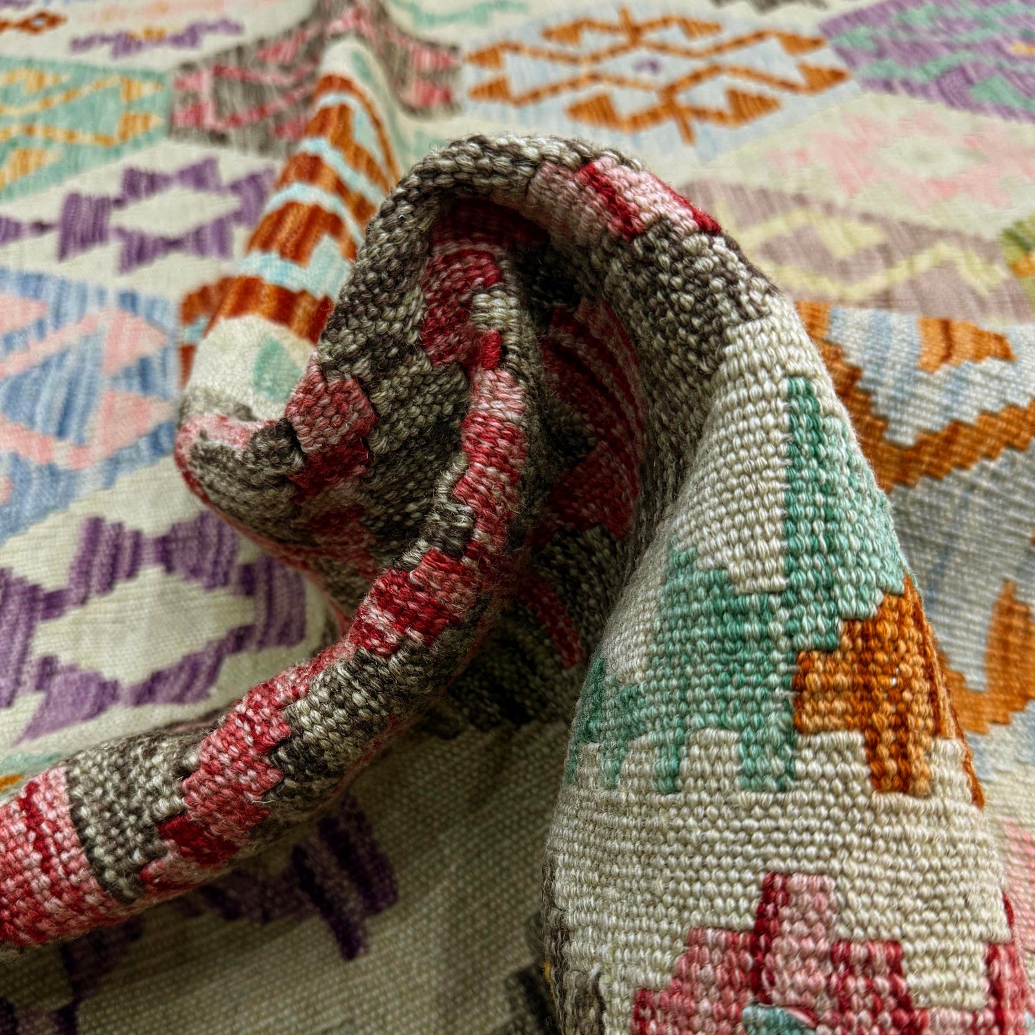 Handmade Vegetable Kilim 4' 10" x 6' 0" (ft) - No. R38288