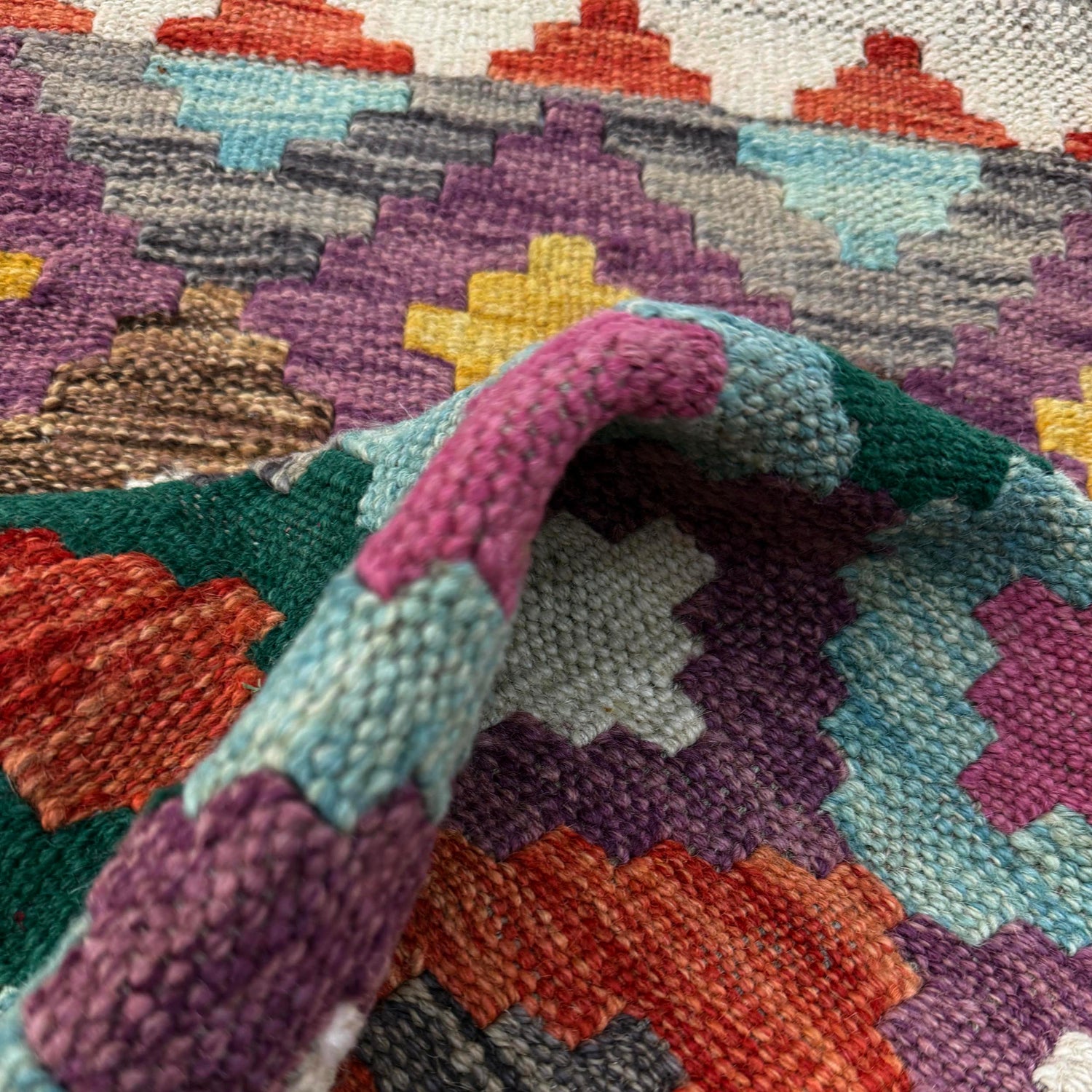 Handmade Vegetable Kilim 2' 5" x 3' 10" (ft) - No. R38616