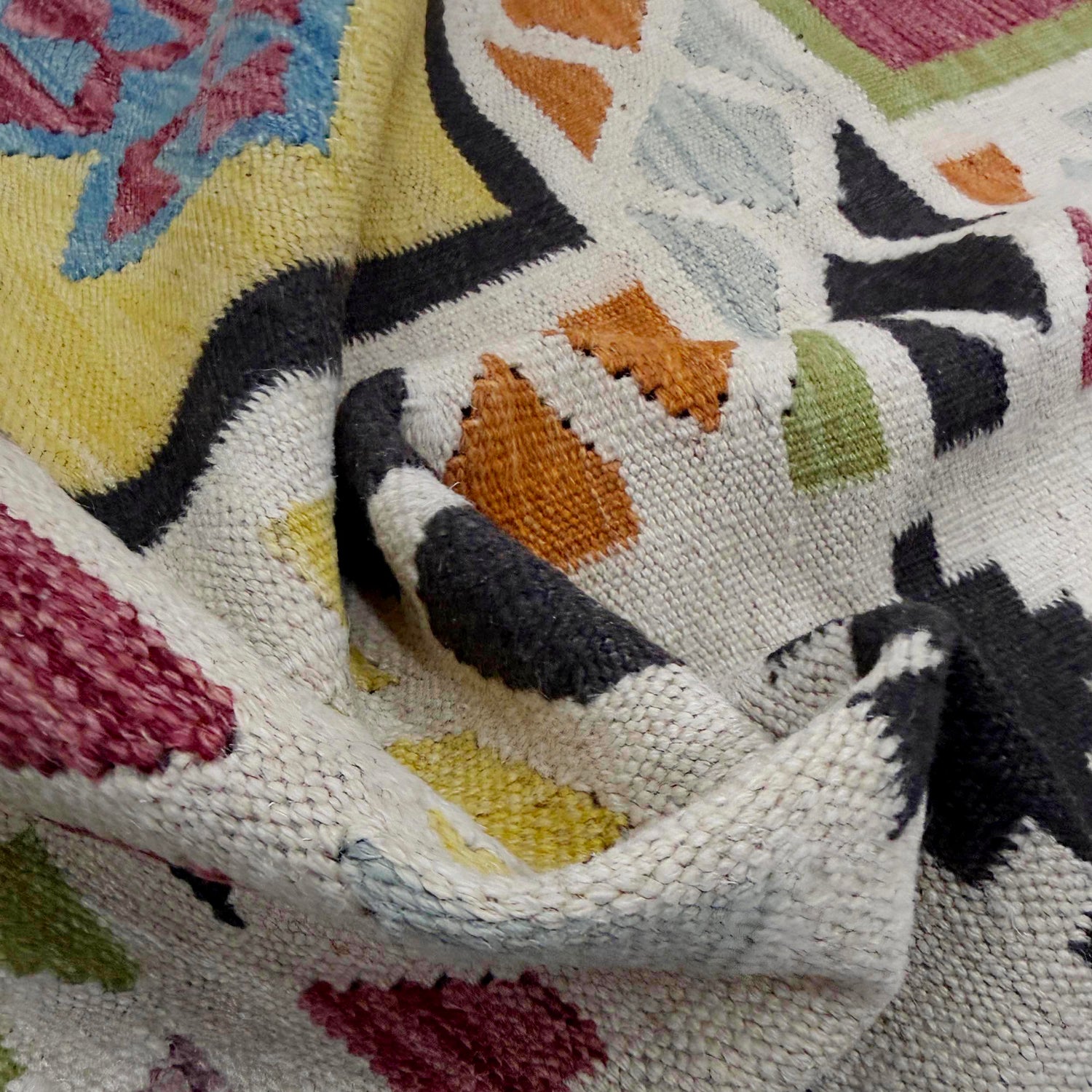 Handmade Vegetable Kilim 5' 7" x 7' 9" (ft) - No. R39066