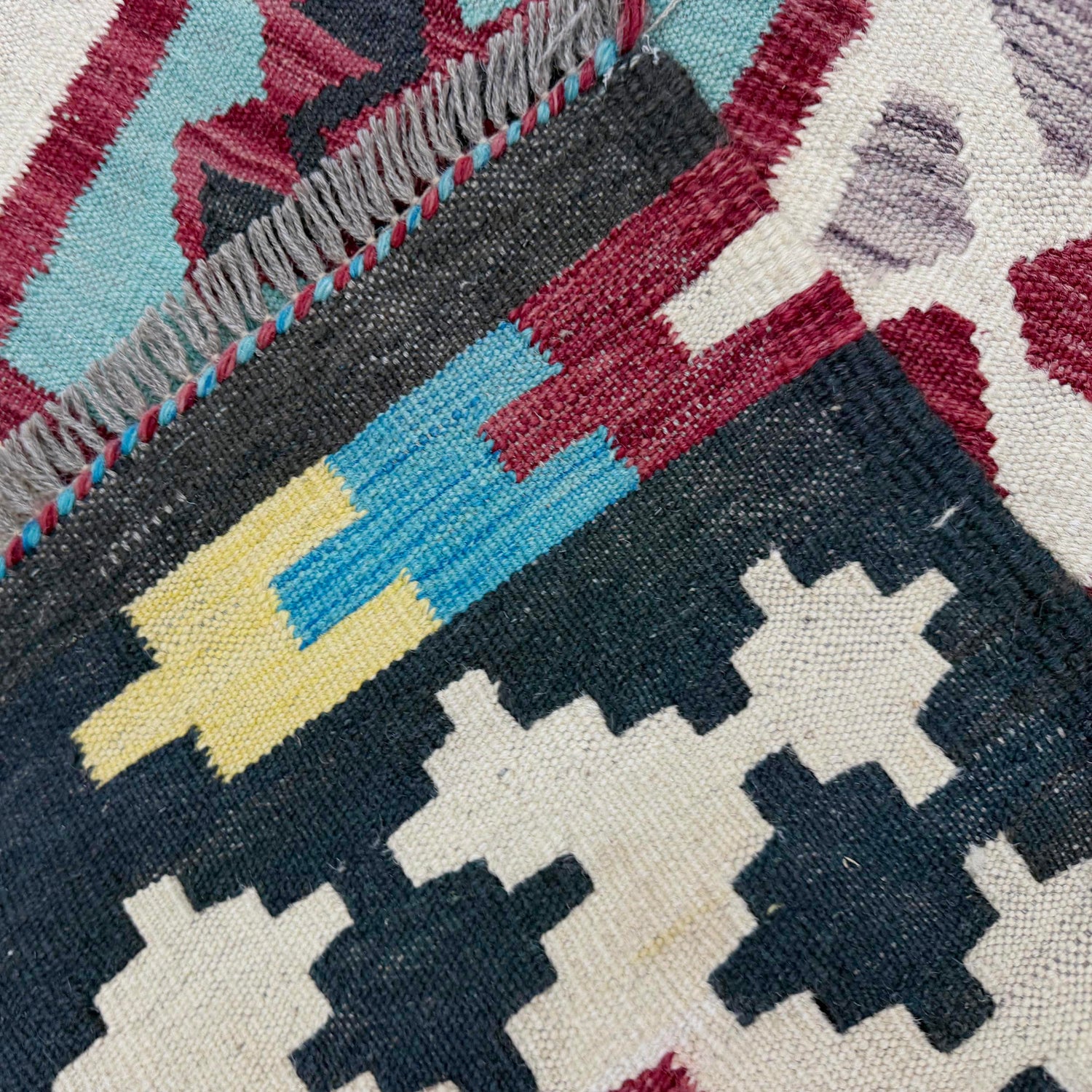 Handmade Vegetable Kilim 5' 6" x 8' 10" (ft) - No. R39070