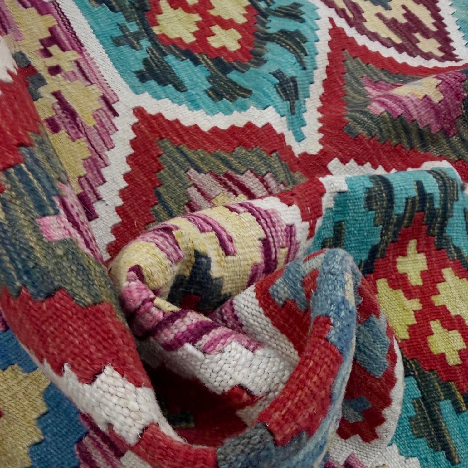 Handmade Vegetable Kilim 5' 2" x 6' 5" (ft) - No. R39080
