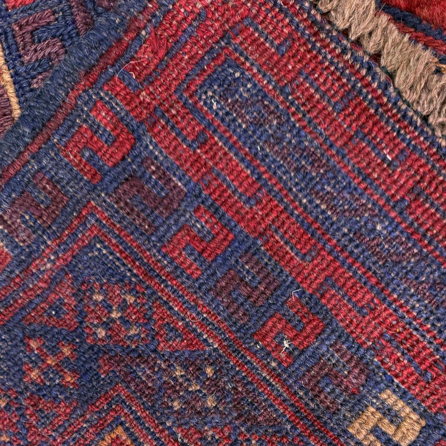 Red Mashwani Carpet 4' 10" x 6' 5" (ft) - No. R39735