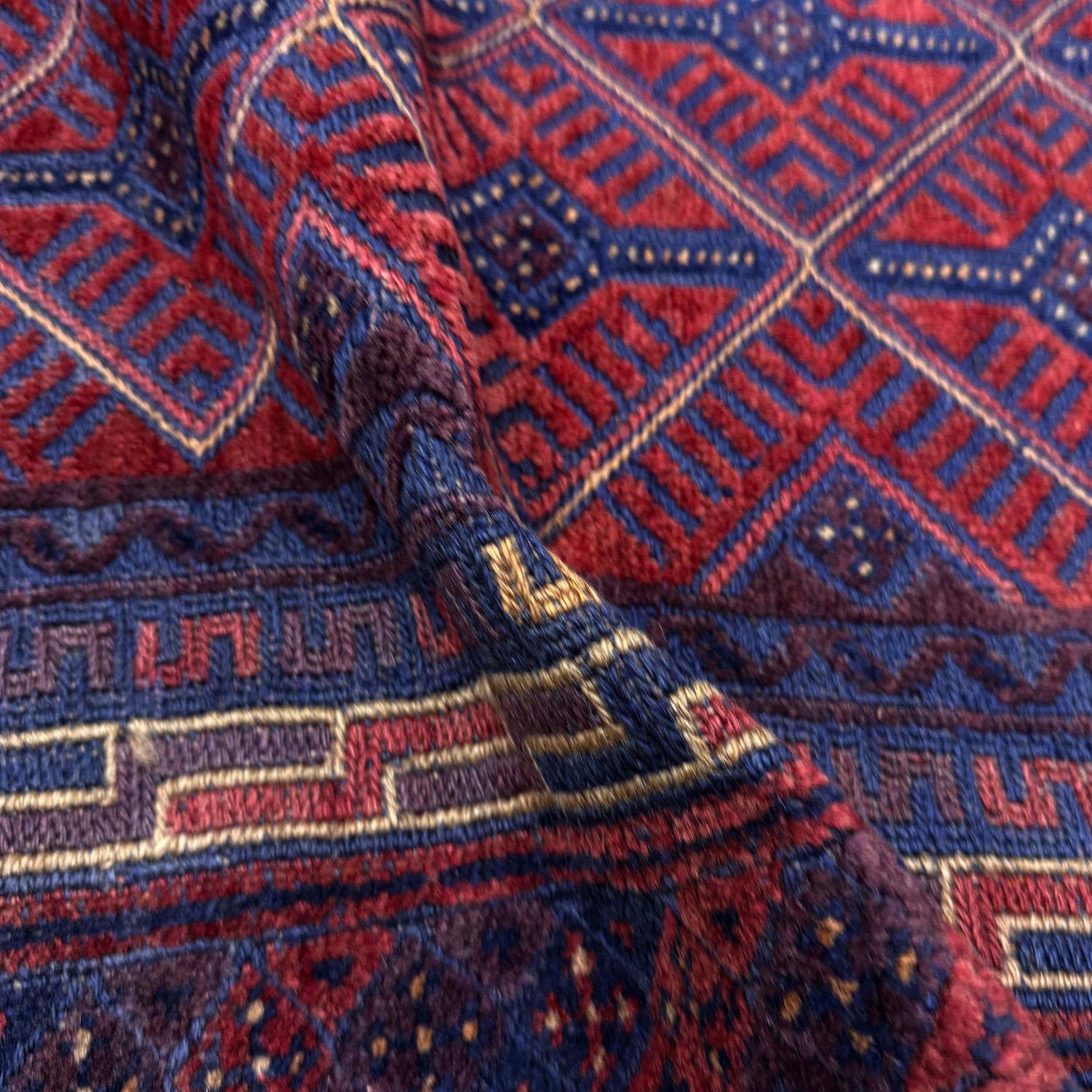 Red Mashwani Carpet 4' 10" x 6' 5" (ft) - No. R39735