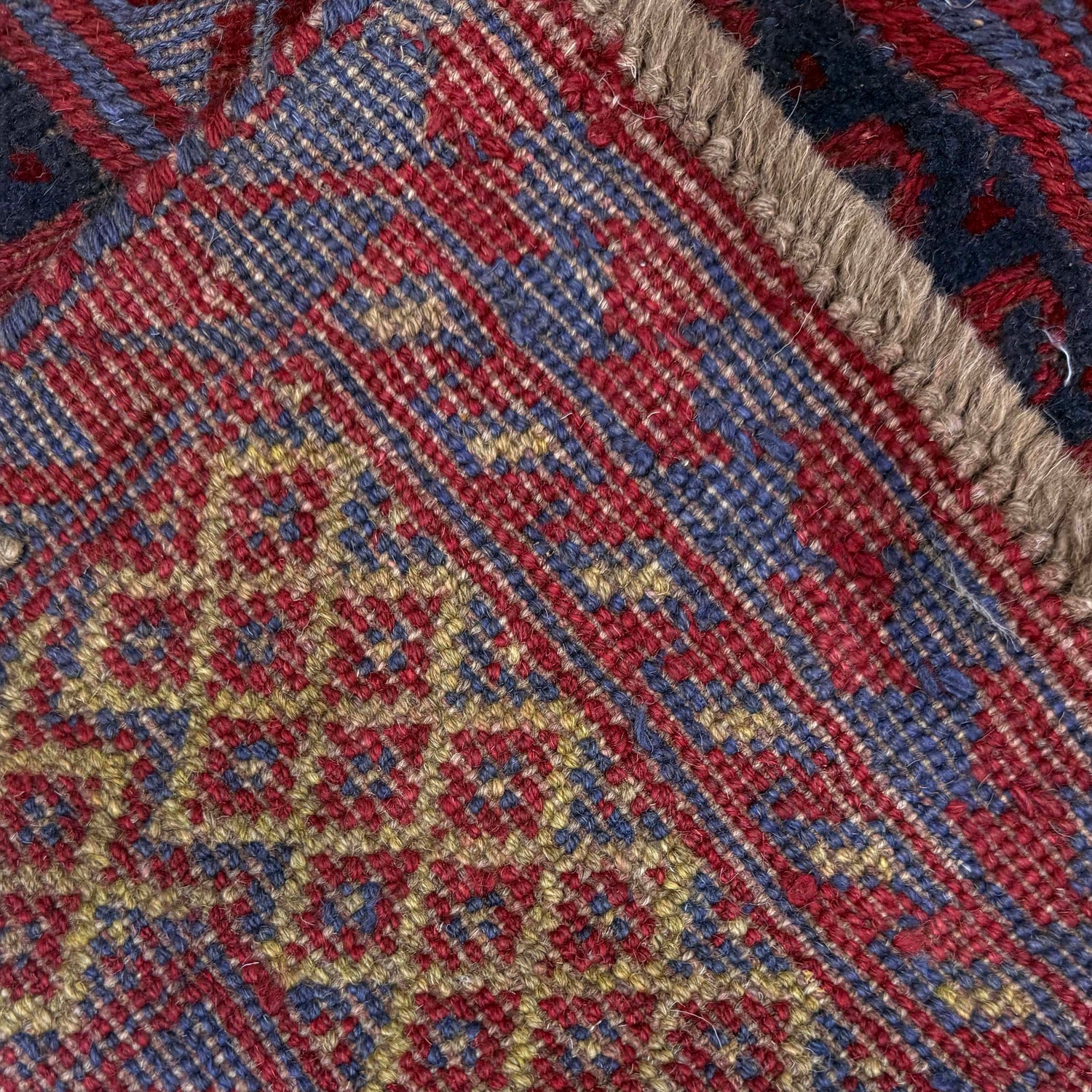 Red Mashwani Qaleen 4' 11" x 5' 9" (ft) - No. R39737