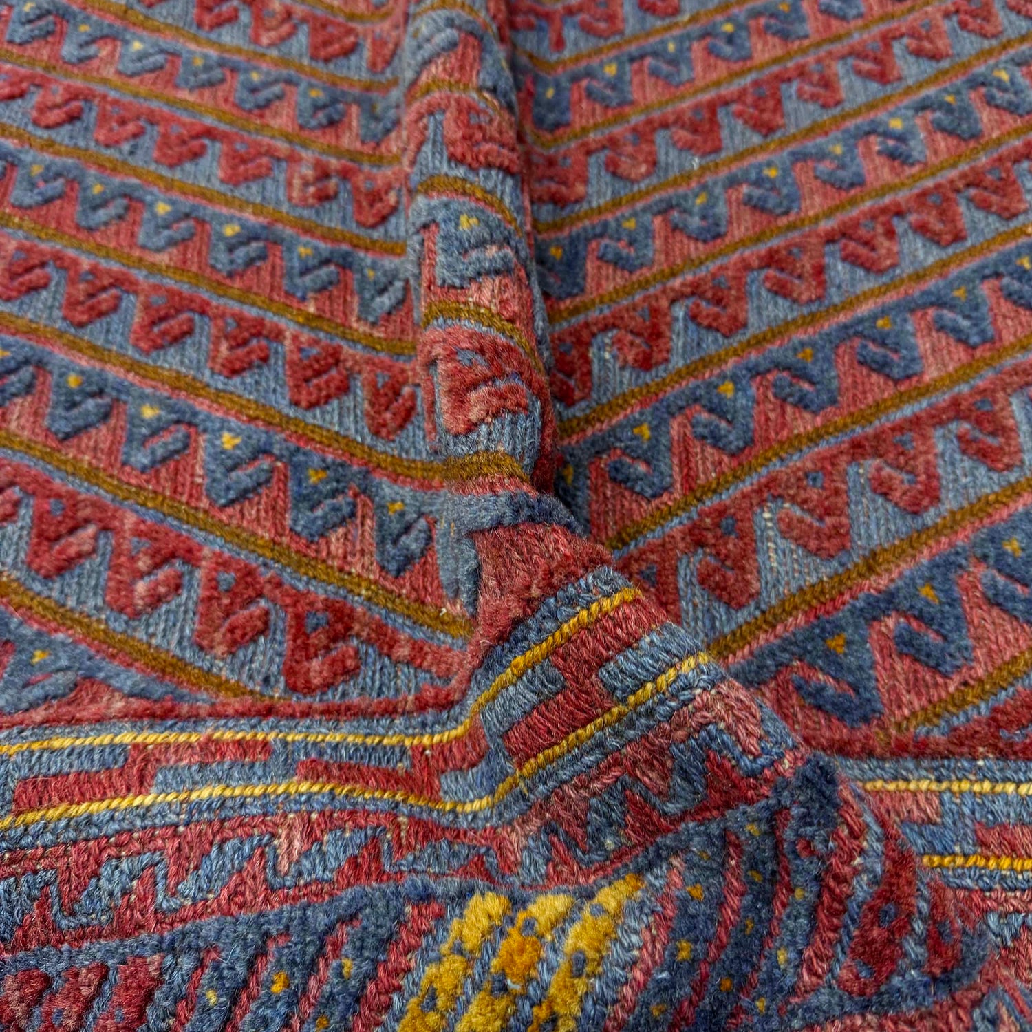 Red Color Mashwani Carpet 4' 10" x 6' 2" (ft) - No. R39740