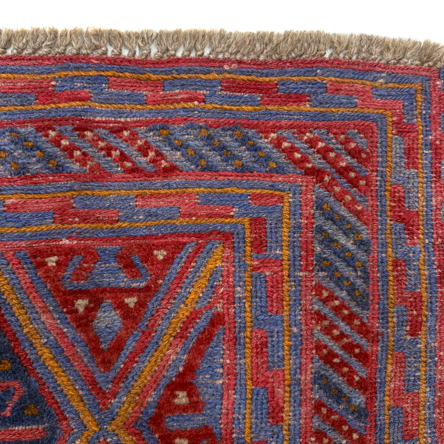 Red Color Mashwani Qaleen 4' 9" x 5' 11" (ft) - No. R39745