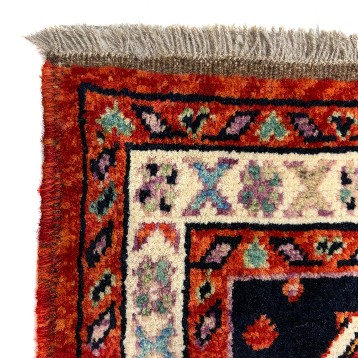 Multi Color Shirazi Carpet 5' 4" x 6' 7" (ft) - No. R39751