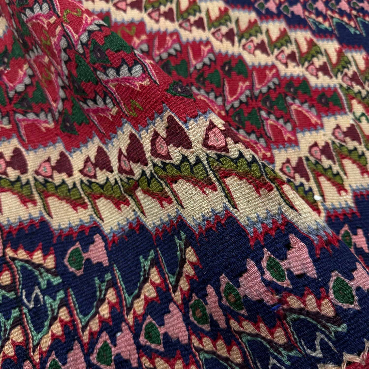 Handmade Multi-color Kilim 2' 5" x 3' 7" (ft) - No. R39837