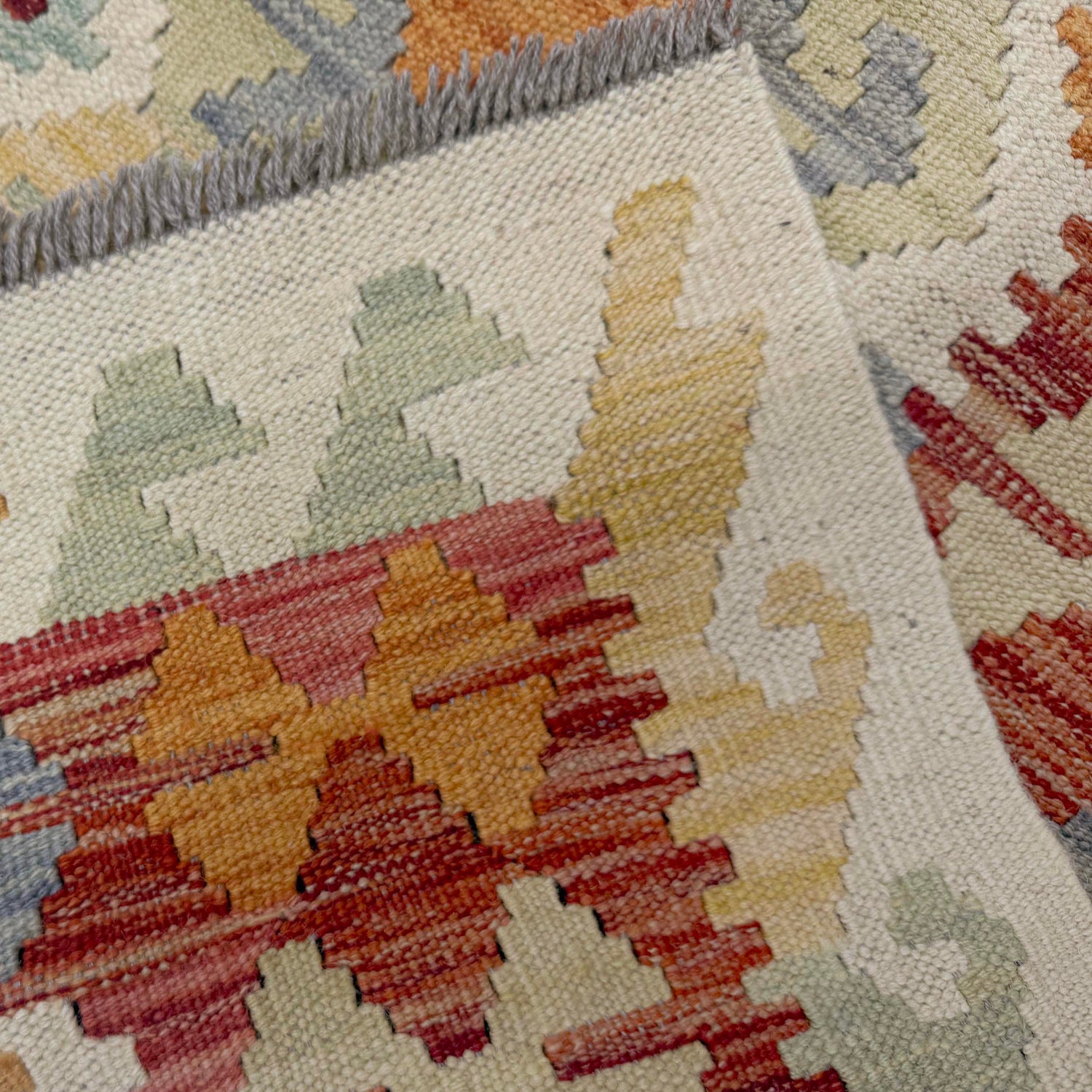 Handmade Vegetable Kilim 3' 11" x 5' 10" (ft) - No. R39885