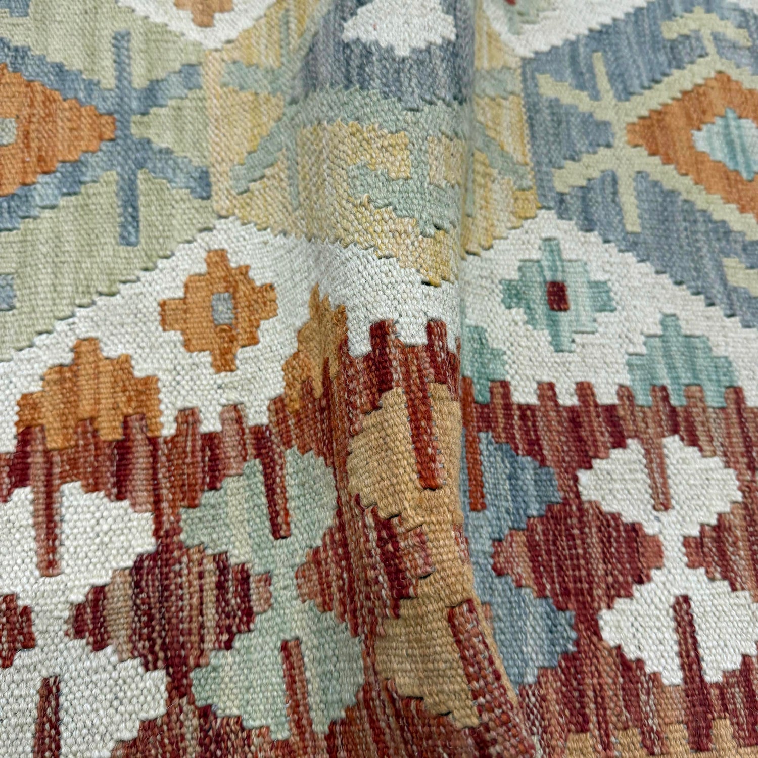 Handmade Vegetable Kilim 3' 11" x 5' 10" (ft) - No. R39885
