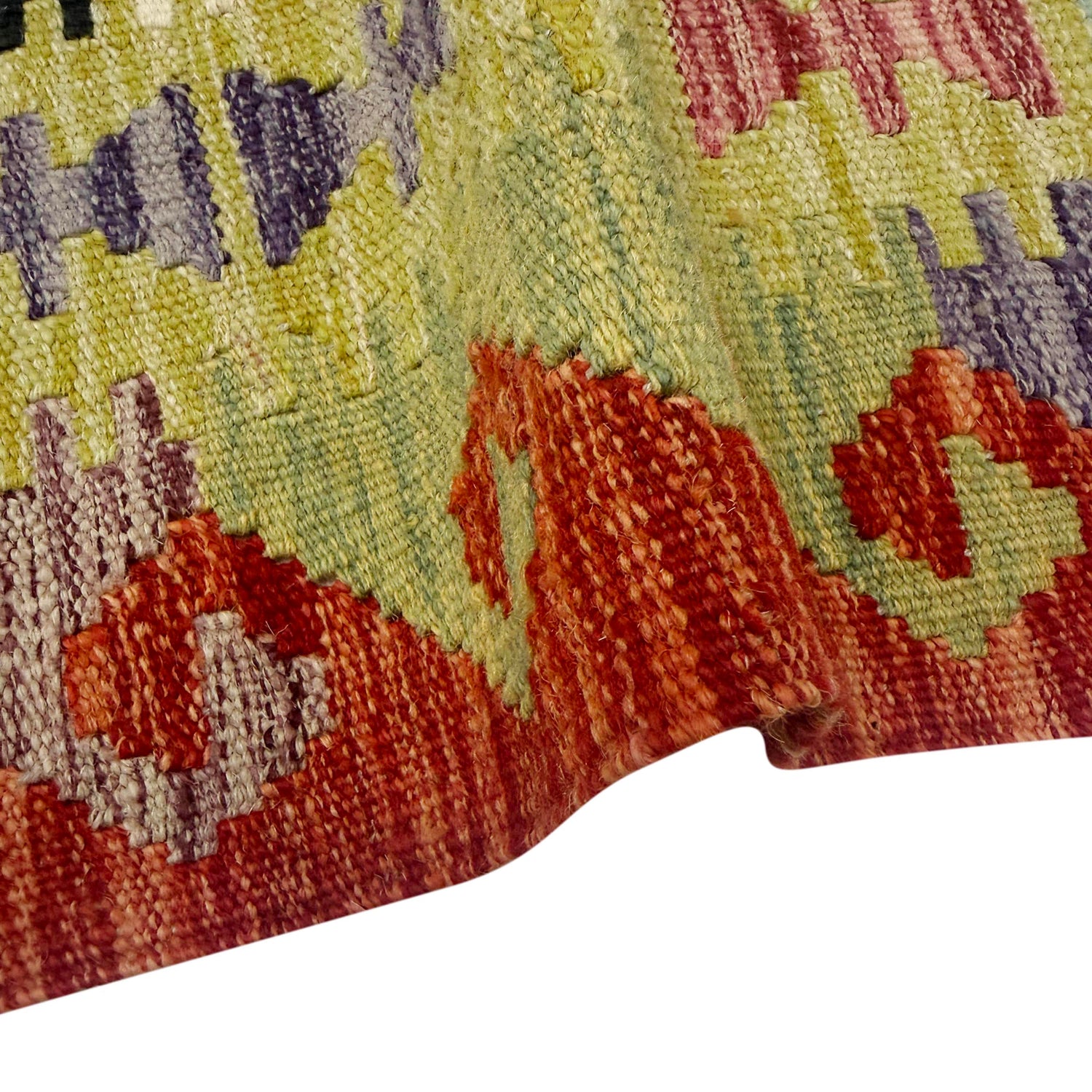 Handmade Vegetable Kilim 3' 6" x 5' 1" (ft) - No. R40044