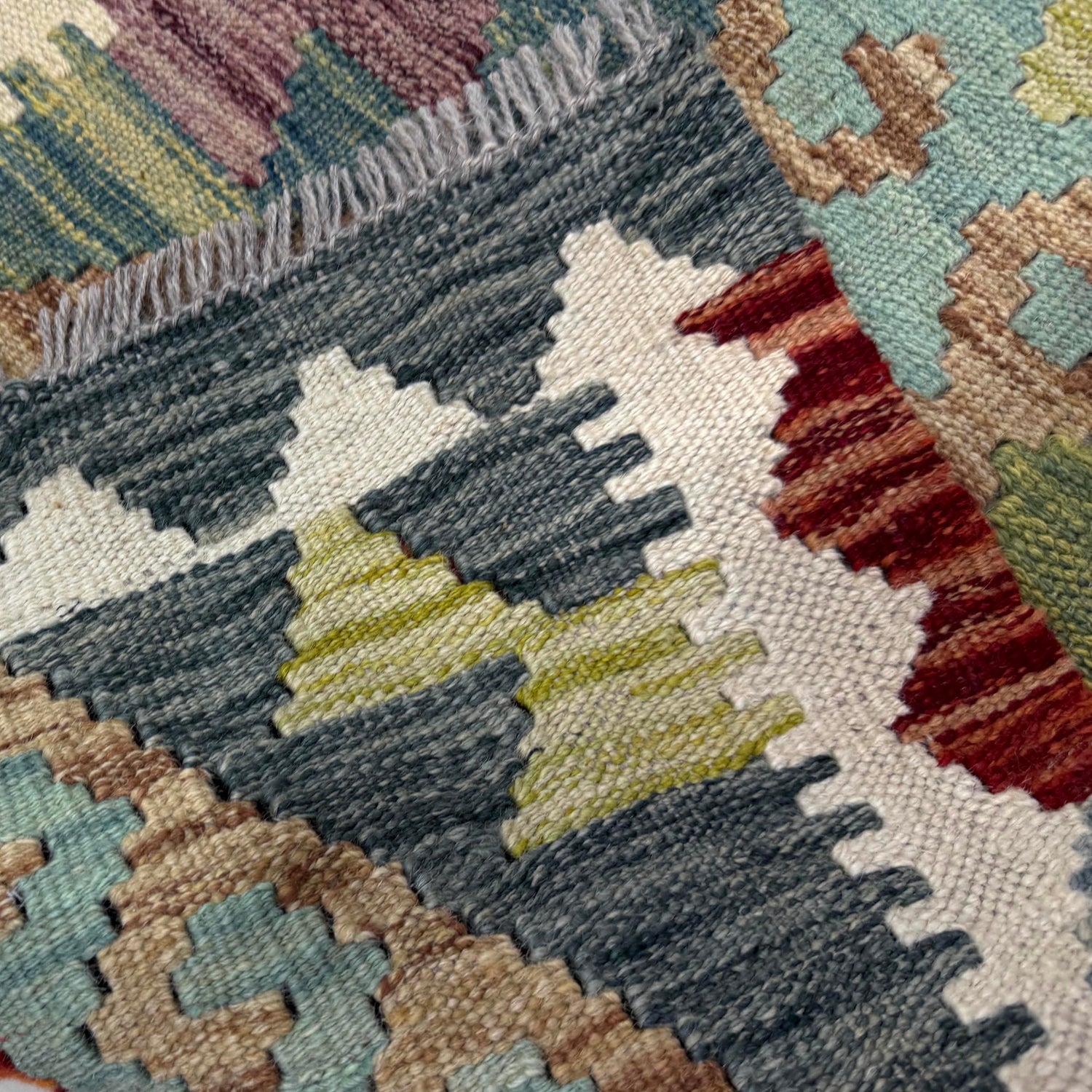 Vegetable Kelim Runner 1' 9" x 4' 11" (ft)- No. R40091