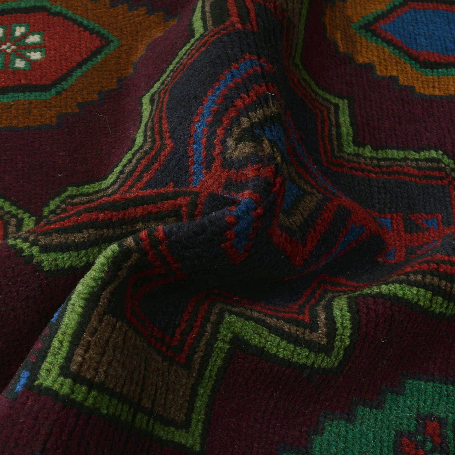 Traditional Baloch Rug 4' 4" x 6' 1" (ft) - No. W27276