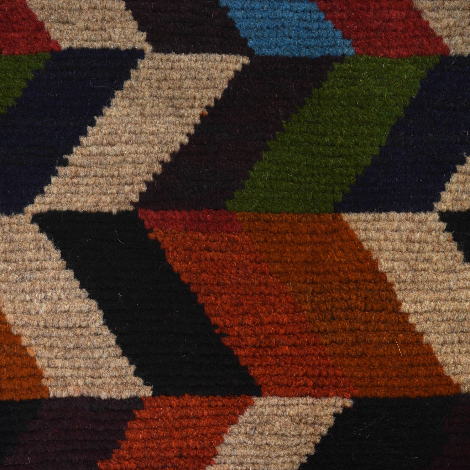 Traditional Baloch Rug 3' 9" x 5' 11" (ft) - No. W27401