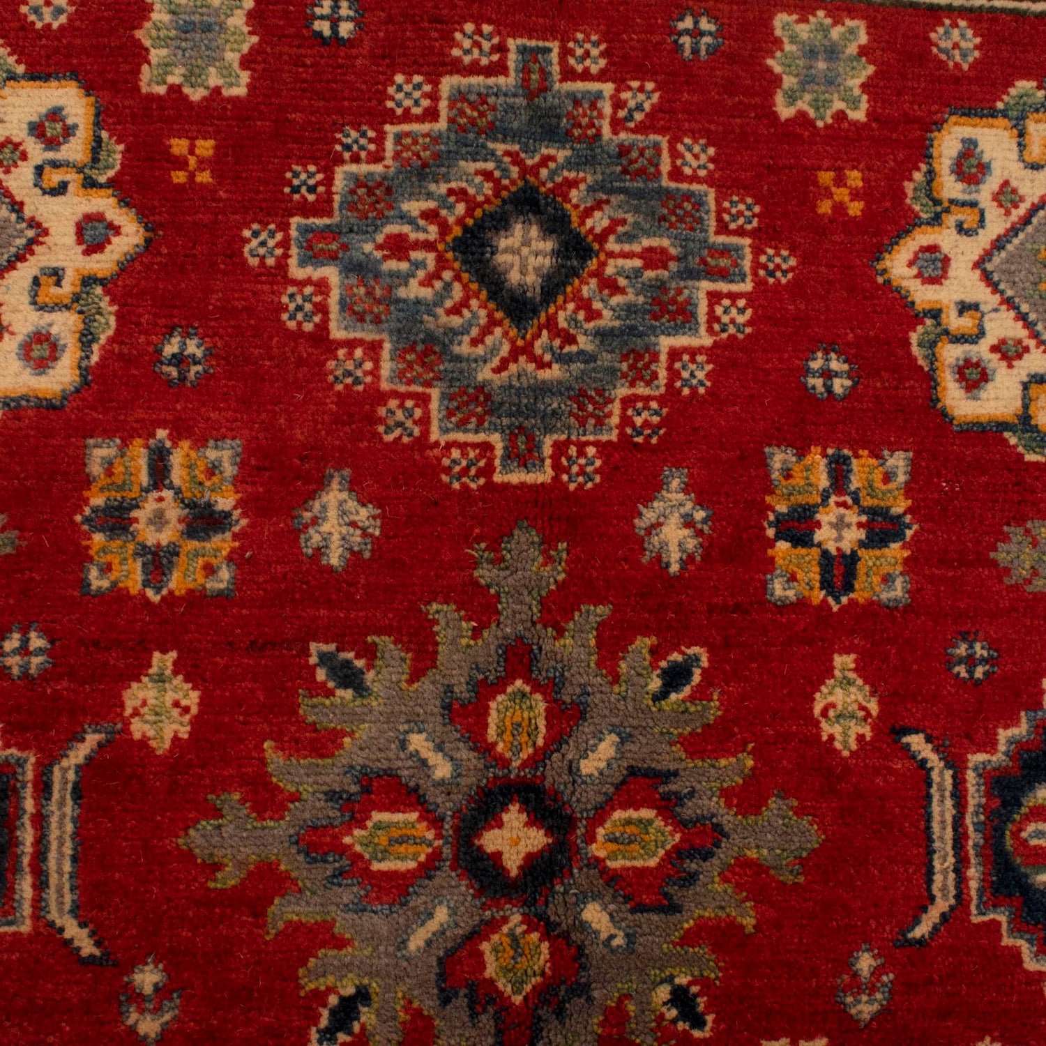 Oriental Kazak Rug 4' 0" x 6' 0" (ft) - No. W34047
