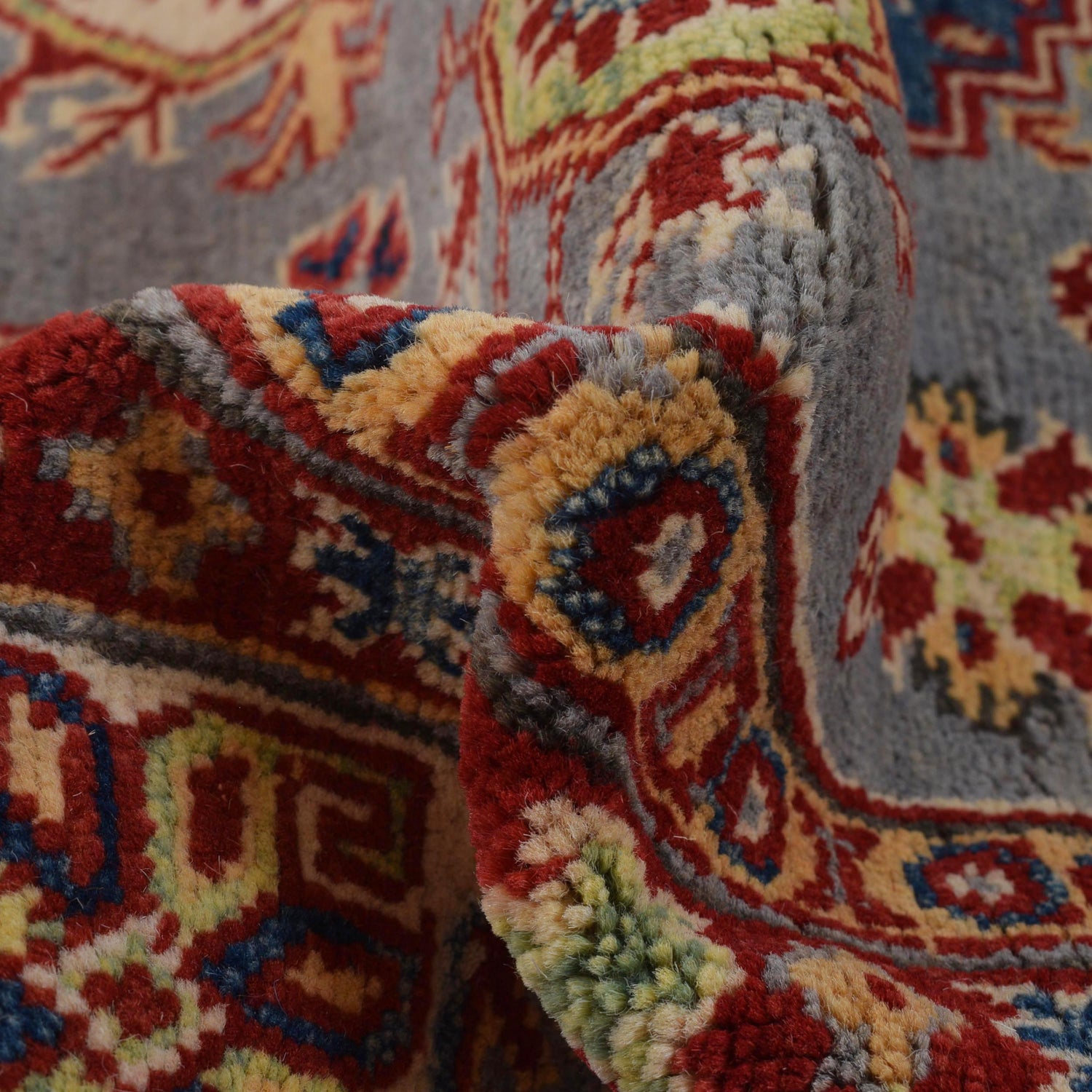 Oriental Kazak Rug 4' 10" x 6' 6" (ft) - No. W34071