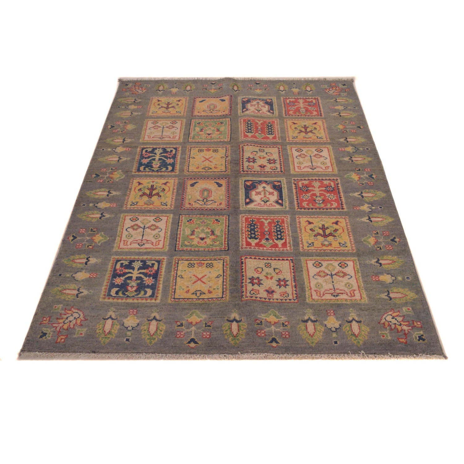 Hand Knotted Bakhtiar Carpet 3' 11" x 5' 10" (ft) - No. W34132