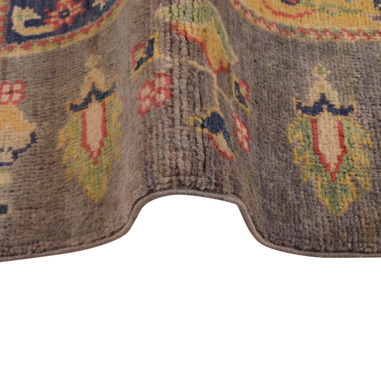 Hand Knotted Bakhtiar Carpet 3' 11" x 5' 10" (ft) - No. W34132