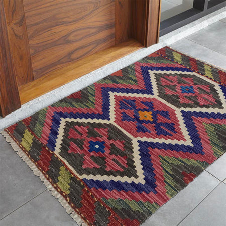 Handmade Vegetable Kilim 1' 11" x 2' 10" (ft) - No. W35544
