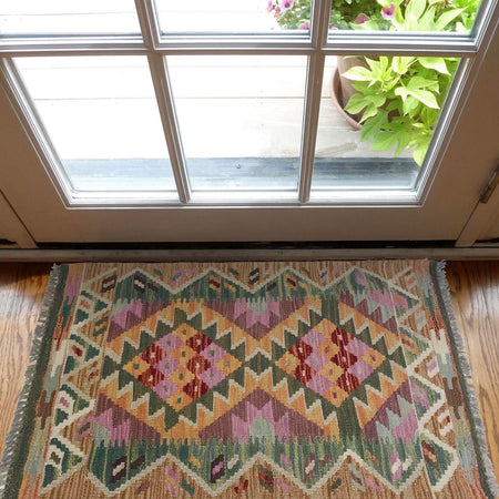 Handmade Vegetable Kelim 1' 12" x 3' 2" (ft) - No. W35549