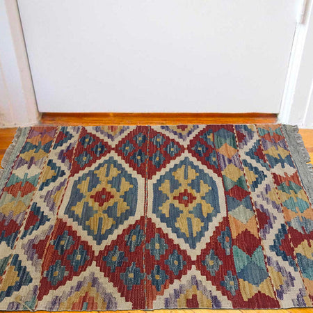 Handmade Vegetable Kilim 2' 1" x 3' 3" (ft) - No. W35575
